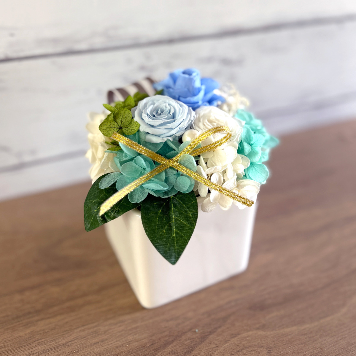 ギフトアレンジメント　エクラン　ブルー